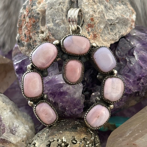 Pink opal naja southwestern sterling silver statement pendant - Picture 6 of 7